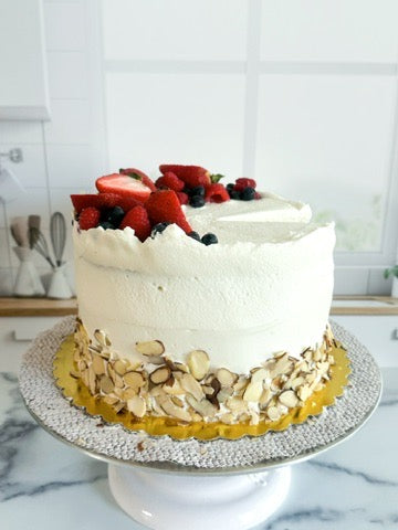 Berry Chantilly Cake