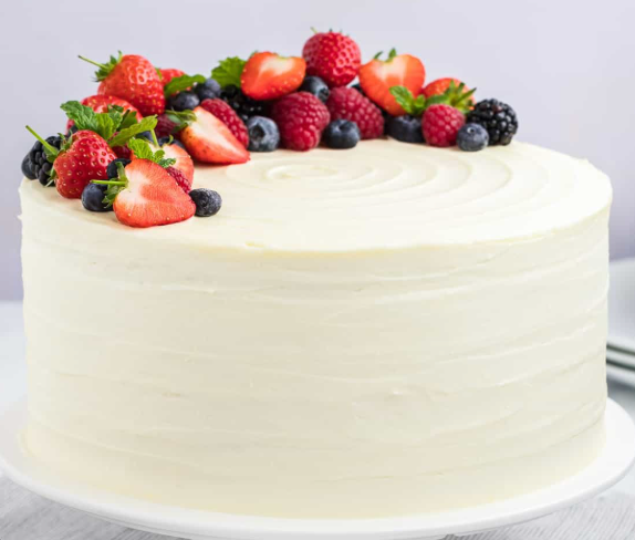 Berry Chantilly Cake